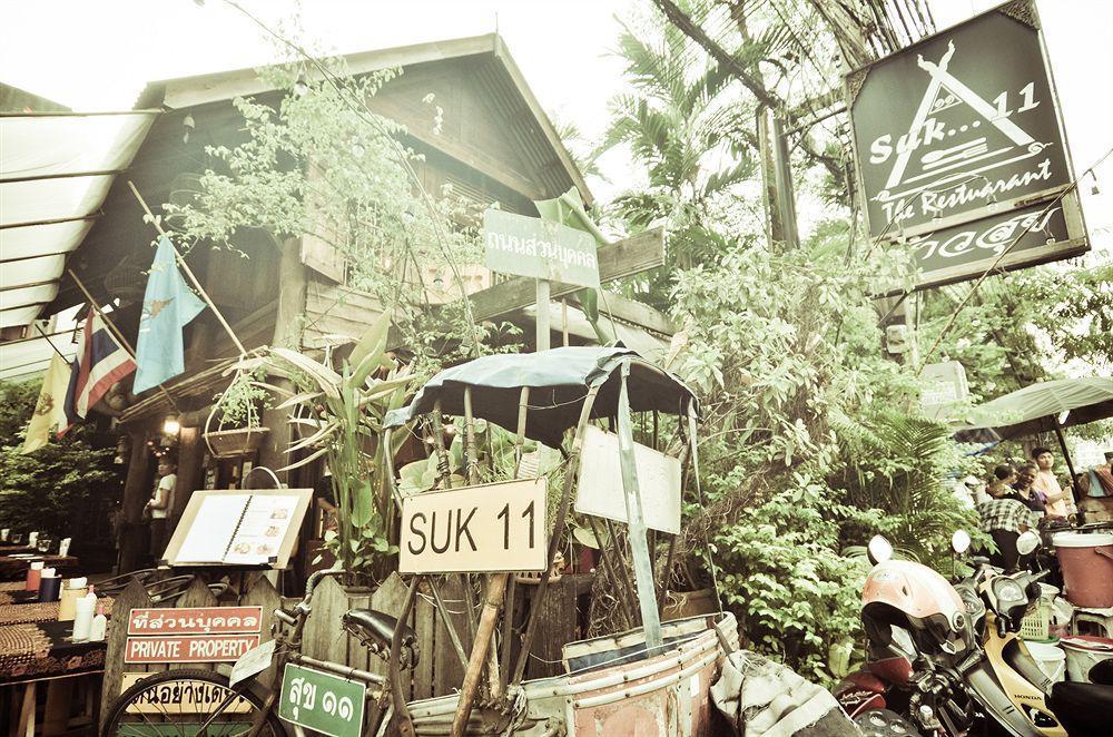 Suk11 Hostel Bangkok Exterior photo