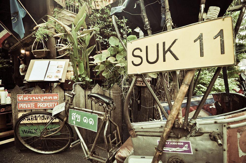 Suk11 Hostel Bangkok Exterior photo